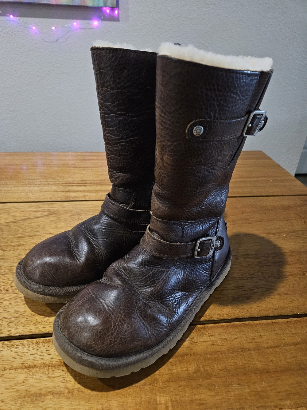 Ugg Australia Boots Brown Leather Shearling Lined Kensington Women’s Size 5